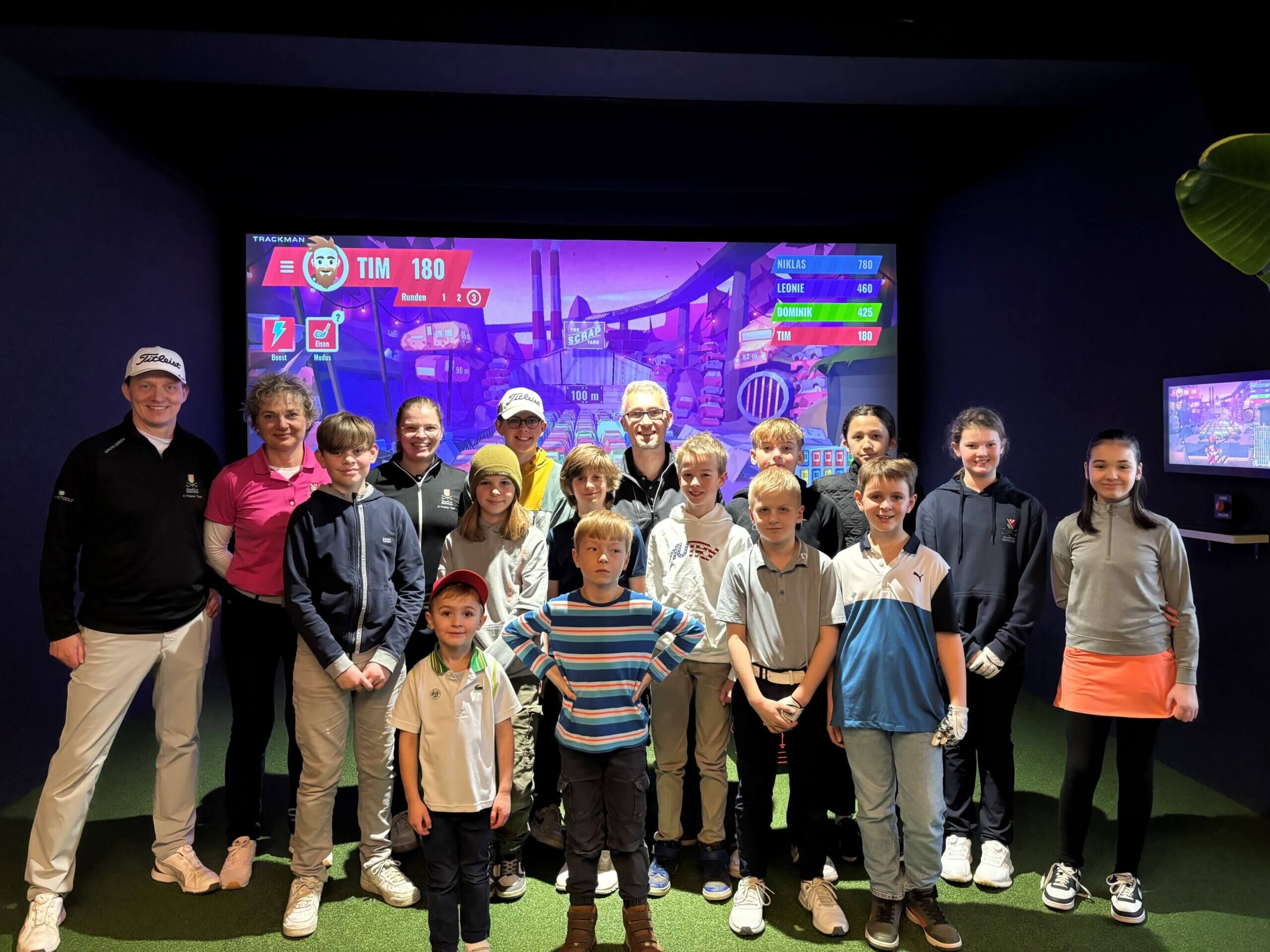 Saisonstart 2025 Jugend(1) Das Trainerteam, das mit viel Engagement und Fachwissen die Stunden betreute, war maßgeblich für den Erfolg des Tages verantwortlich. Der Spaß kam dabei natürlich nicht zu kurz, und es wurde eine tolle Gemeinschaft gefördert.