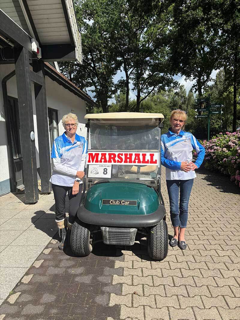 Marshalls Cornelia Kuhnert und Christiane Greis